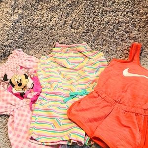 NIKE, DISNEY & CAT & JACK BUNDLE GIRLS SIZE 4T